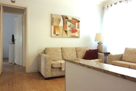 Sala de casa para alugar com 2 quartos, 75m² em Macuco, Santos