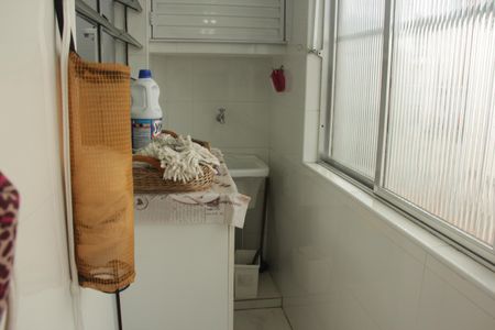 Casa para alugar com 75m², 2 quartos e sem vagaÁrea de Serviço