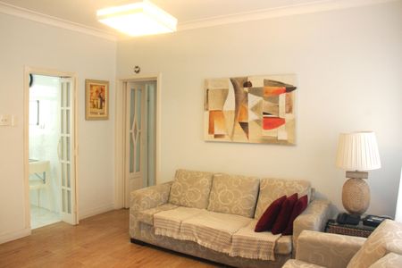 Sala de casa para alugar com 2 quartos, 75m² em Macuco, Santos