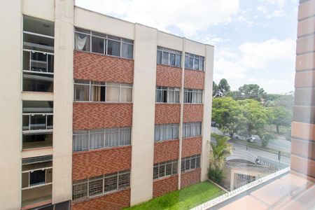 Vista da Sala de kitnet/studio para alugar com 1 quarto, 43m² em Rebouças, Curitiba