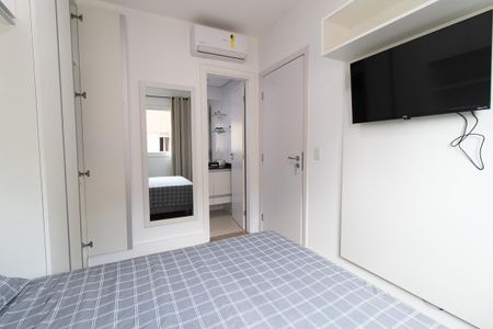 Quarto Suíte de kitnet/studio para alugar com 1 quarto, 43m² em Rebouças, Curitiba