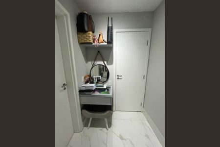 Apartamento à venda com 67m², 2 quartos e 1 vagaEntrada