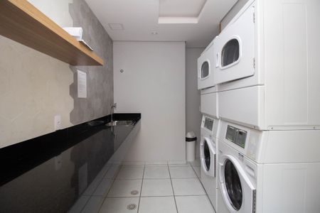 Apartamento para alugar com 54m², 2 quartos e 1 vaga Apartamento para alugar com 54m², 2 quartos e 1 vagaLavanderia