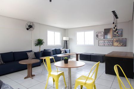 Apartamento para alugar com 54m², 2 quartos e 1 vaga Apartamento para alugar com 54m², 2 quartos e 1 vagaÁrea comum - Salão de festas