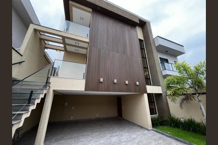 Casa à venda com 173m², 3 quartos e 4 vagas Casa à venda com 173m², 3 quartos e 4 vagasFoto 07