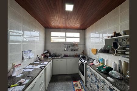 Casa à venda com 144m², 5 quartos e 2 vagas