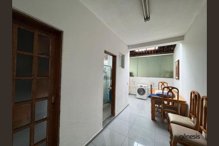 Casa à venda com 144m², 5 quartos e 2 vagas