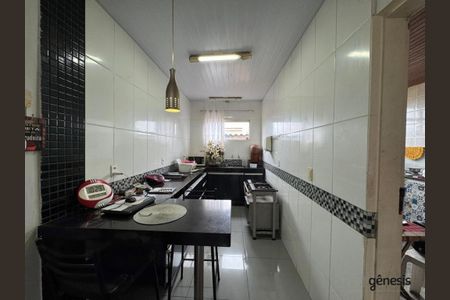 Casa à venda com 144m², 5 quartos e 2 vagas