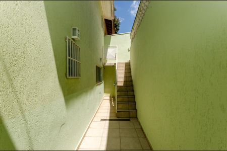 Casa à venda com 190m², 4 quartos e 2 vagas Casa à venda com 190m², 4 quartos e 2 vagasÁrea externa