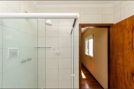 Casa à venda com 190m², 4 quartos e 2 vagas Casa à venda com 190m², 4 quartos e 2 vagasSuíte - Banheiro