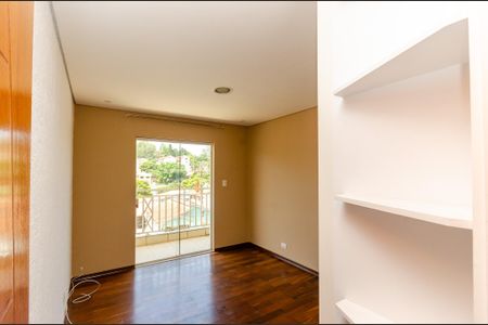 Casa à venda com 190m², 4 quartos e 2 vagas Casa à venda com 190m², 4 quartos e 2 vagasQuarto 2