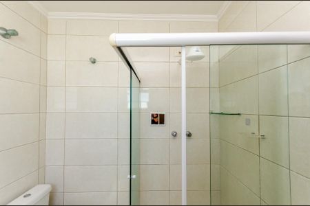 Casa à venda com 190m², 4 quartos e 2 vagas Casa à venda com 190m², 4 quartos e 2 vagasSuíte - Banheiro