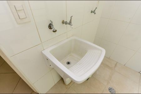 Casa à venda com 190m², 4 quartos e 2 vagas Casa à venda com 190m², 4 quartos e 2 vagasÁrea de Serviço