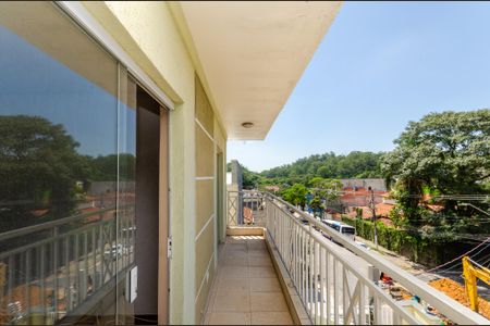 Casa à venda com 190m², 4 quartos e 2 vagas Casa à venda com 190m², 4 quartos e 2 vagasQuarto 2 - Sacada