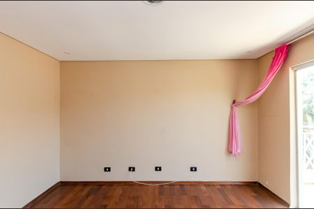 Casa à venda com 190m², 4 quartos e 2 vagas Casa à venda com 190m², 4 quartos e 2 vagasQuarto 1