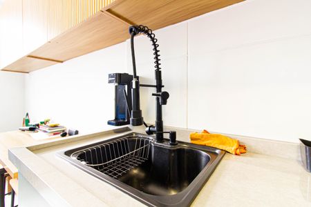 Cozinha de apartamento para alugar com 1 quarto, 25m² em Água Branca, São Paulo