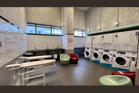 Studio à venda com 67m², 1 quarto e 1 vagaLavanderia