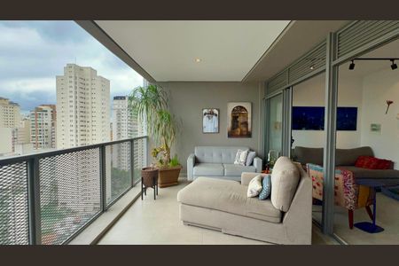 Studio à venda com 67m², 1 quarto e 1 vagaVaranda