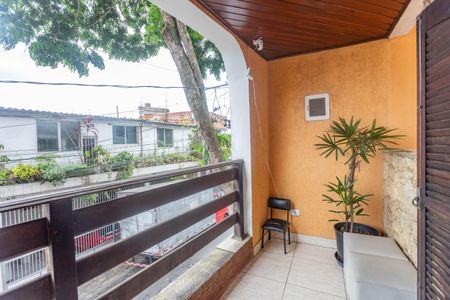 Varanda  de casa para alugar com 3 quartos, 125m² em Vila Santa Terezinha, Diadema