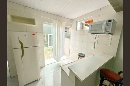 Apartamento para alugar com 72m², 2 quartos e 1 vagaCozinha