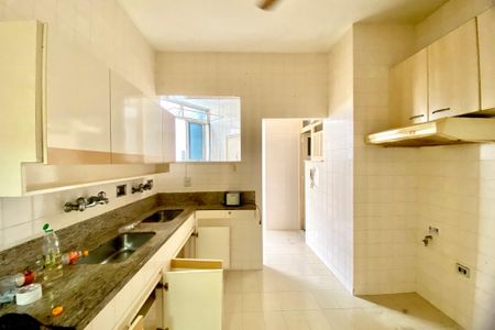 Apartamento à venda com 137m², 3 quartos e 1 vaga Apartamento à venda com 137m², 3 quartos e 1 vagaCozinha