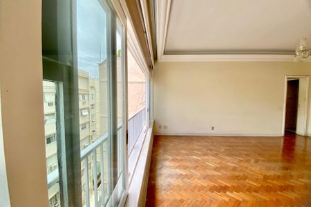 Apartamento à venda com 137m², 3 quartos e 1 vaga Apartamento à venda com 137m², 3 quartos e 1 vagaSala