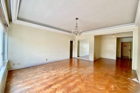 Apartamento à venda com 137m², 3 quartos e 1 vaga Apartamento à venda com 137m², 3 quartos e 1 vagaSala