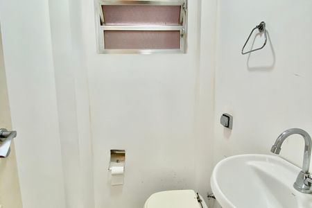 Apartamento à venda com 137m², 3 quartos e 1 vaga Apartamento à venda com 137m², 3 quartos e 1 vagaLavabo