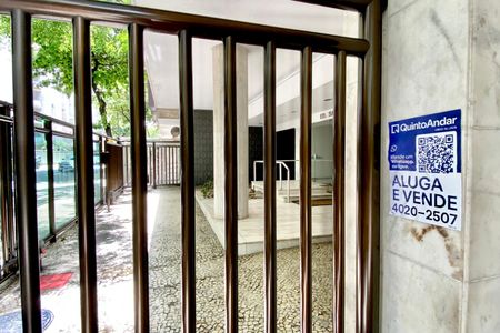 Apartamento à venda com 137m², 3 quartos e 1 vaga Apartamento à venda com 137m², 3 quartos e 1 vagaPlaca