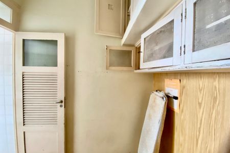 Apartamento à venda com 137m², 3 quartos e 1 vaga Apartamento à venda com 137m², 3 quartos e 1 vagaQuarto de Serviço