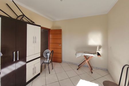 Casa para alugar com 126m², 3 quartos e 2 vagasQuarto 3