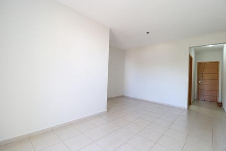Sala de apartamento para alugar com 3 quartos, 92m² em Patrimônio, Uberlândia