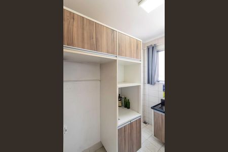 Apartamento para alugar com 44m², 1 quarto e sem vaga Apartamento para alugar com 44m², 1 quarto e sem vagaCozinha - Armários