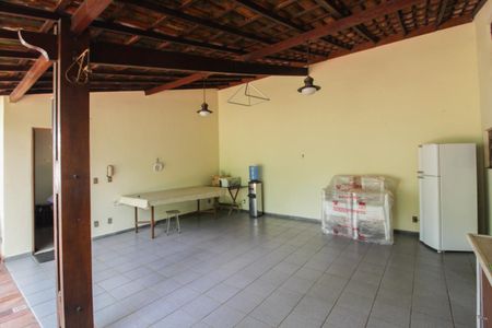 Sala e Cozinha de casa à venda com 1 quarto, 396m² em São Luiz, Belo Horizonte