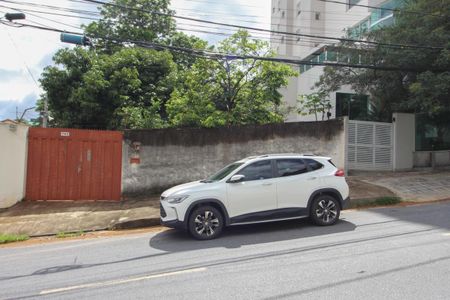 Casa à venda com 396m², 1 quarto e sem vagaFachada