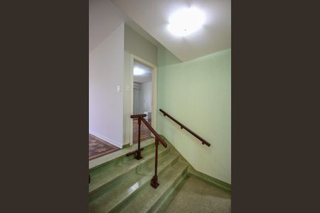 Corredor de casa à venda com 2 quartos, 181m² em Jardim Londrina, São Paulo