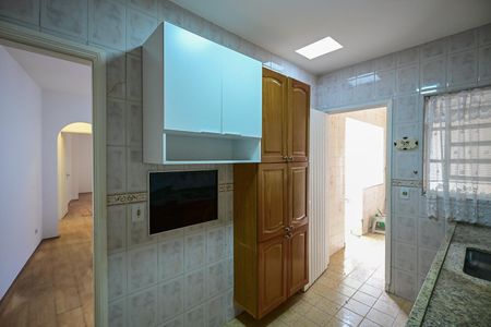 Casa à venda com 181m², 2 quartos e 2 vagasCozinha da Edícula 