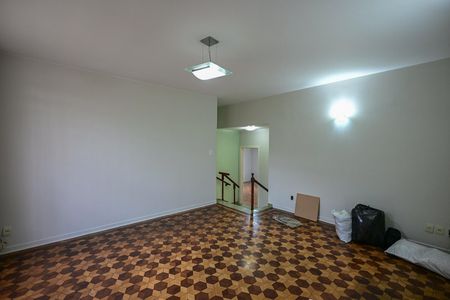 Sala de casa à venda com 2 quartos, 181m² em Jardim Londrina, São Paulo