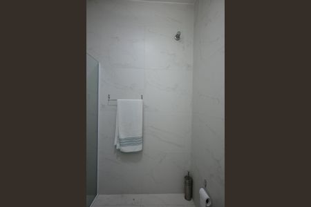 Casa à venda com 181m², 2 quartos e 2 vagasBanheiro