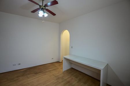 Casa à venda com 181m², 2 quartos e 2 vagasSala da Edícula 