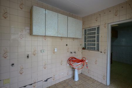 Casa à venda com 181m², 2 quartos e 2 vagasÁrea de Serviço 