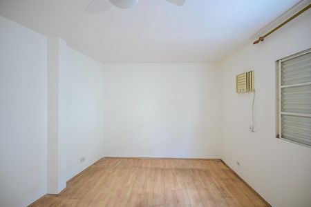 Casa à venda com 181m², 2 quartos e 2 vagasQuarto da Edícula 