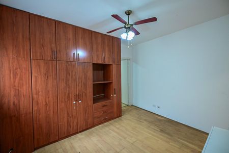 Casa à venda com 181m², 2 quartos e 2 vagasSala da Edícula 