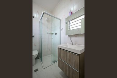 Casa à venda com 181m², 2 quartos e 2 vagasBanheiro Suíte 