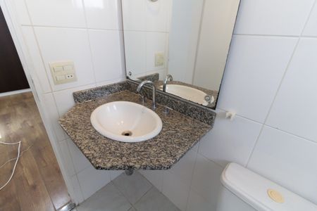 Apartamento à venda com 69m², 2 quartos e 2 vagas Apartamento à venda com 69m², 2 quartos e 2 vagasBanheiro da Suíte