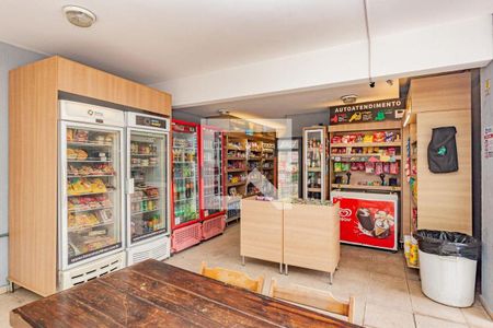 Apartamento à venda com 69m², 2 quartos e 2 vagas Apartamento à venda com 69m², 2 quartos e 2 vagasMercado