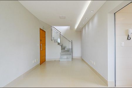 Apartamento à venda com 3 quartos, 194m² em Floresta, Belo Horizonte