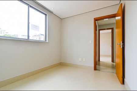 Apartamento à venda com 3 quartos, 194m² em Floresta, Belo Horizonte