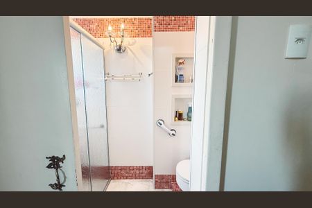 Apartamento à venda com 70m², 2 quartos e 1 vagaBanheiro da Suíte