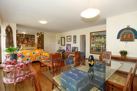 Sala de Estar e Jantar de apartamento à venda com 3 quartos, 173m² em Jardim Europa, São Paulo